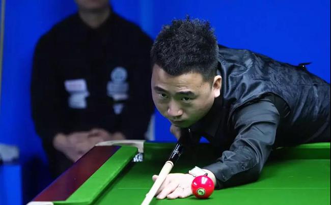 中锋假掩护 中锋假掩护