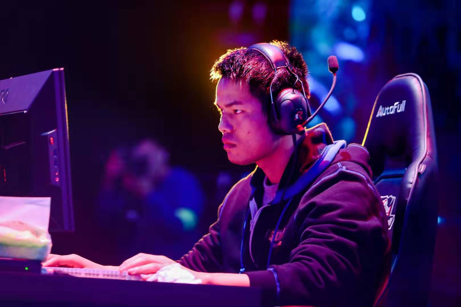 行业影响与 行业影响与